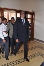 Amitabh Bachchan at Mumbai University event in Mumbai on 11th Jan 2013 (9).JPG